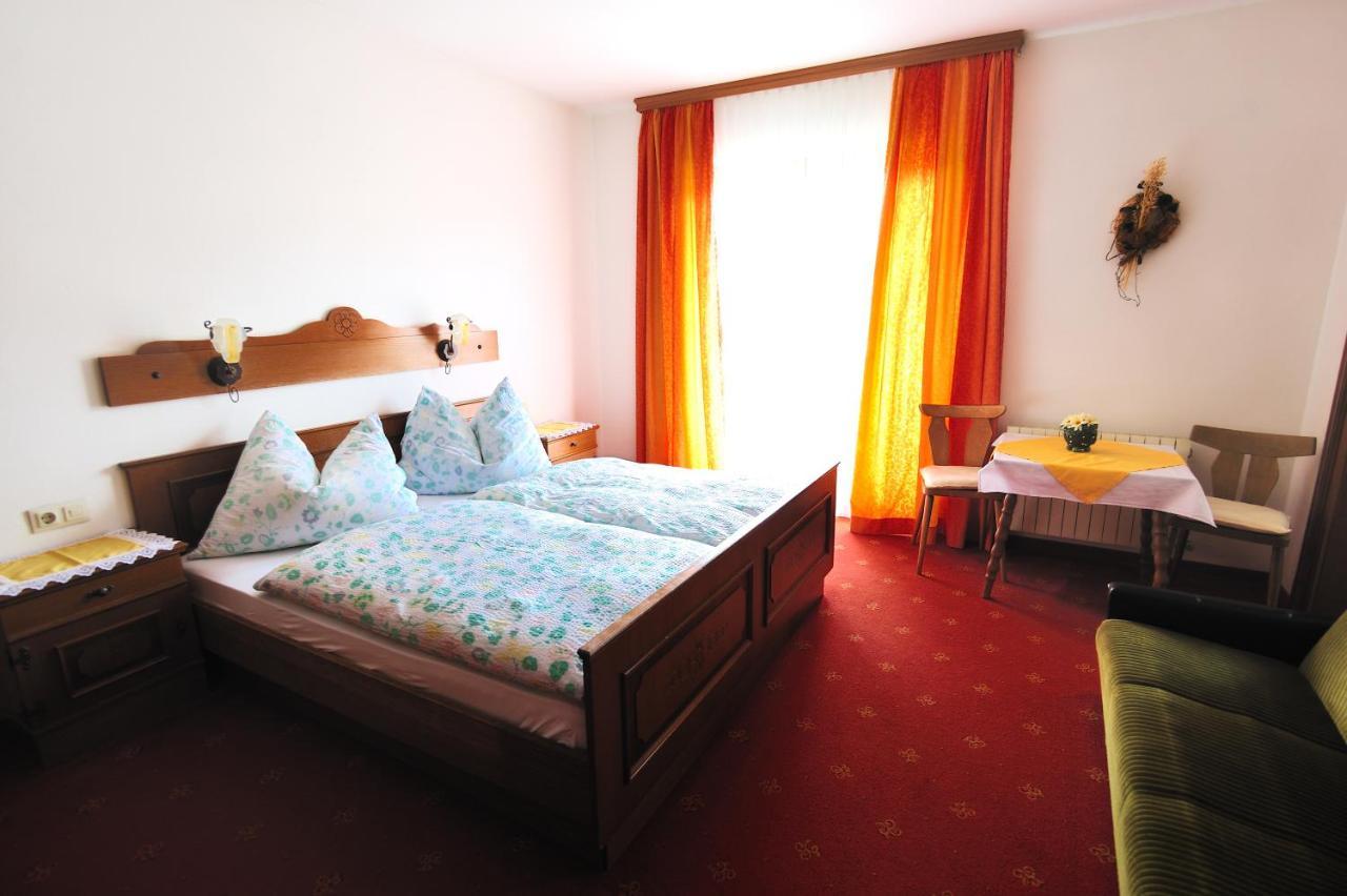 Buttermilchalm Bed and Breakfast Sankt Martin am Tennengebirge Buitenkant foto